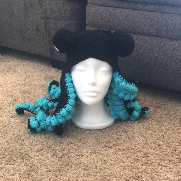 Handmade Crochet Kids Octo Hat - Picture 2 of 4